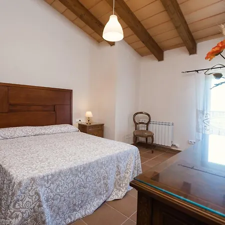 Masia Baix Empordà Monells